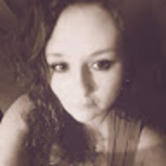 Meet your Posher, Kimberly - Picture 1 of 1